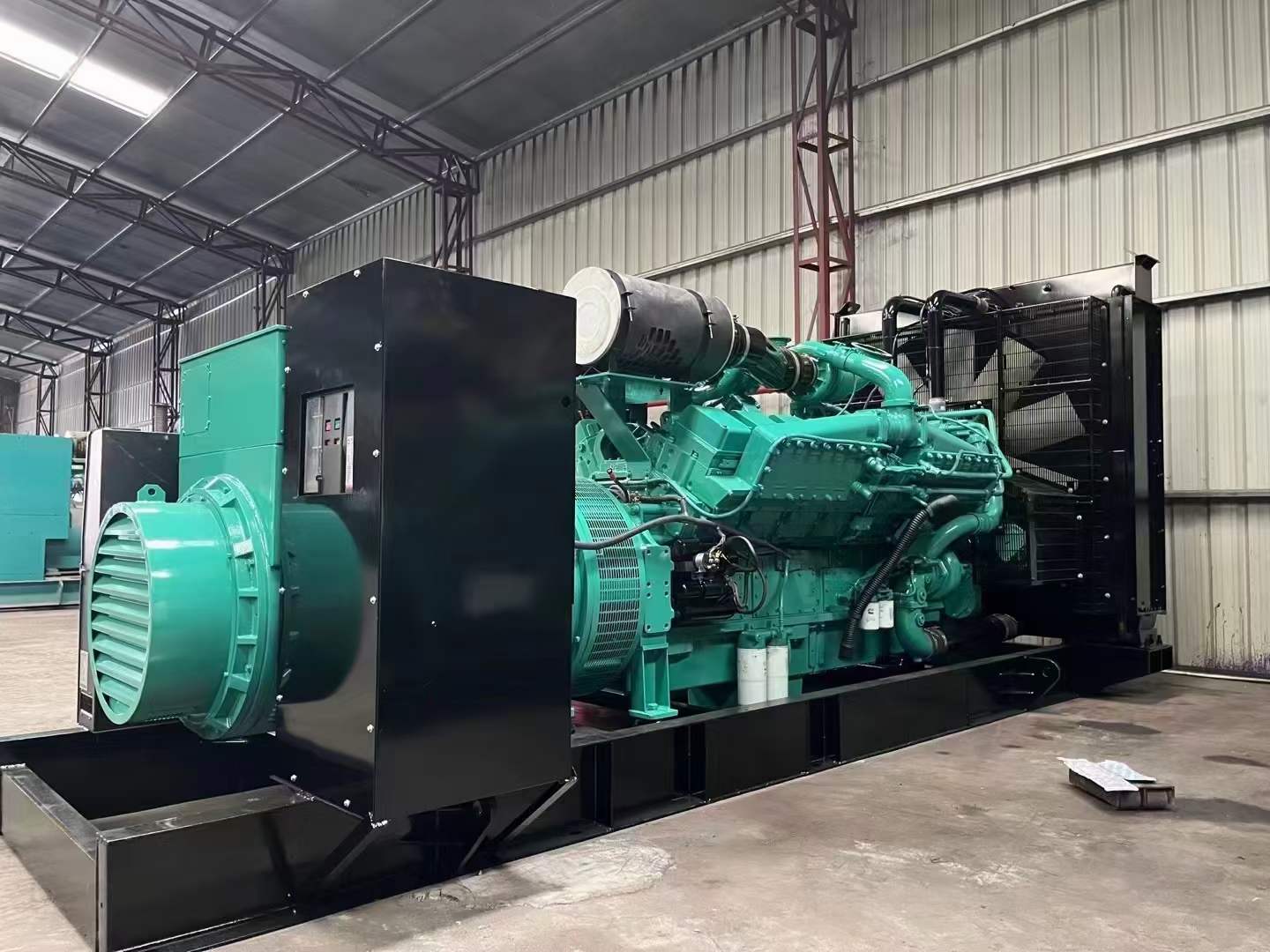 金川如何评估无功补偿装置的性能和效果？