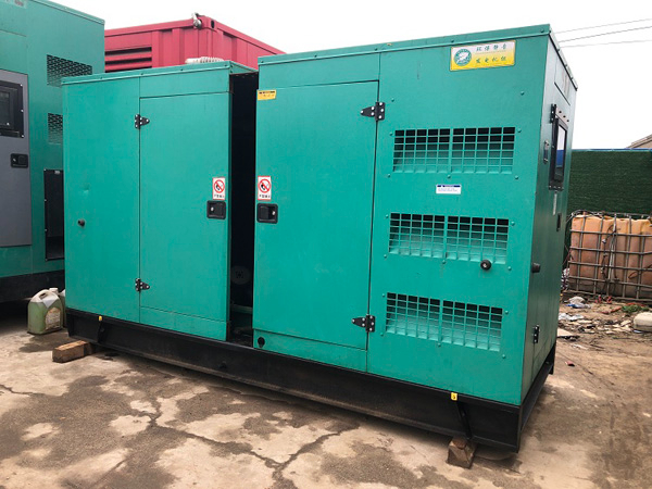 金川怎样合理控制磷酸铁锂蓄电池的充放电倍率以延长其使用寿命？